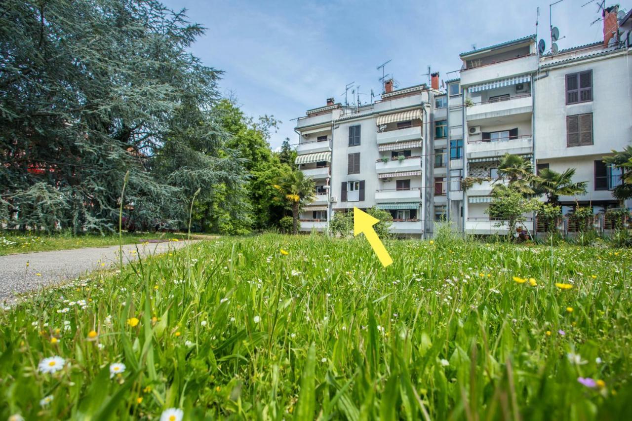 פורץ Caprice Studio Apartment מראה חיצוני תמונה